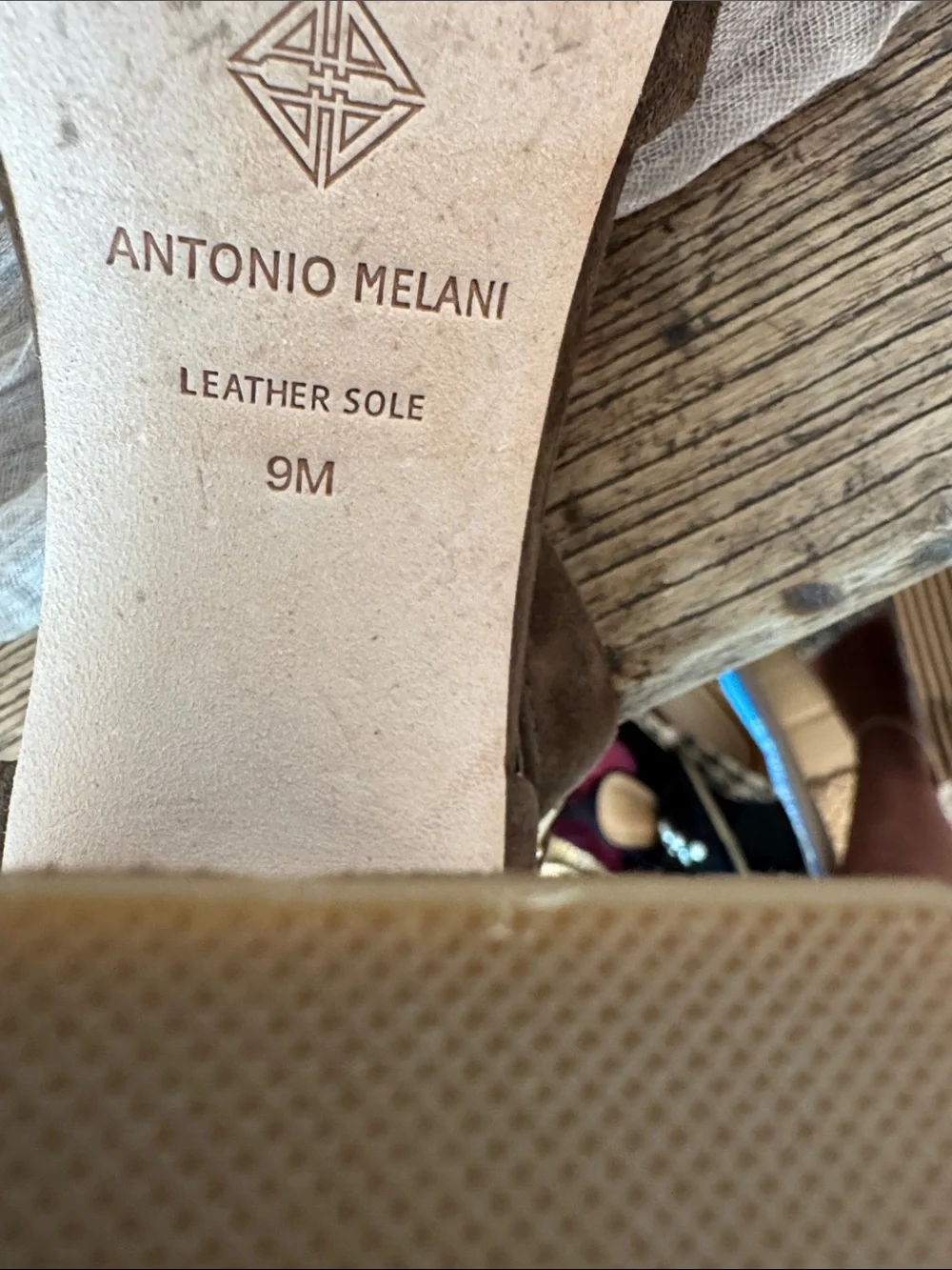 ANTONIO MELANI elegant brown